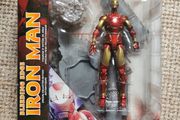Diamon Select Bleeding Edge Iron Man