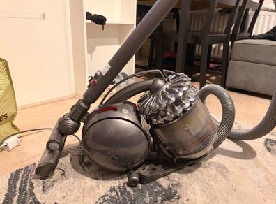 dyson cinetic vaccum
