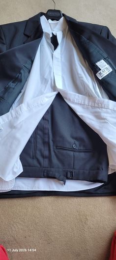 Men's tuxedo 44L/40L