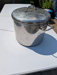 Catering Equipment 2 x 10ltr pot