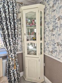Dresser and corner unit