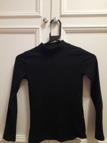 Black top girls size 8-9 years