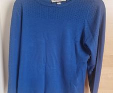 Blue knitted top NEW