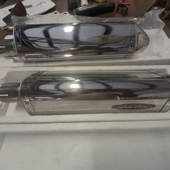 Suzuki Hayabusa Delkevic End cans exhaust