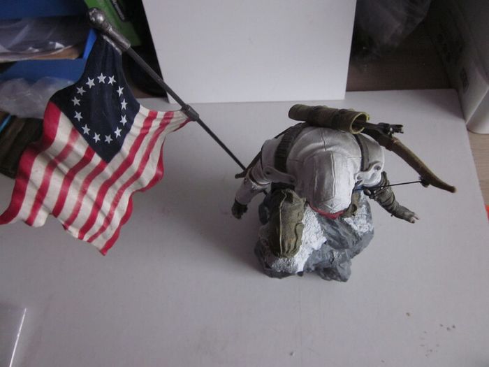 Assassins Creed Connor Statue Freedom 2012