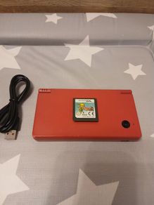Nintendo DSi Console (Red) w/ Zelda Spirit Tracks Game + USB Charger