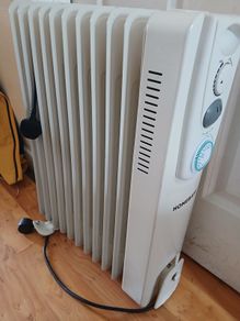 free electric heater ( homebase)