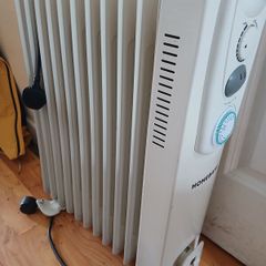 free electric heater ( homebase)
