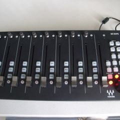 icon pro audio  Platform M+ Midi/audio DAW controller with motorized faders - As new