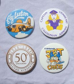 AIRLINES & AIRPORTS button badges x 4 different types (1980's / 1990's)