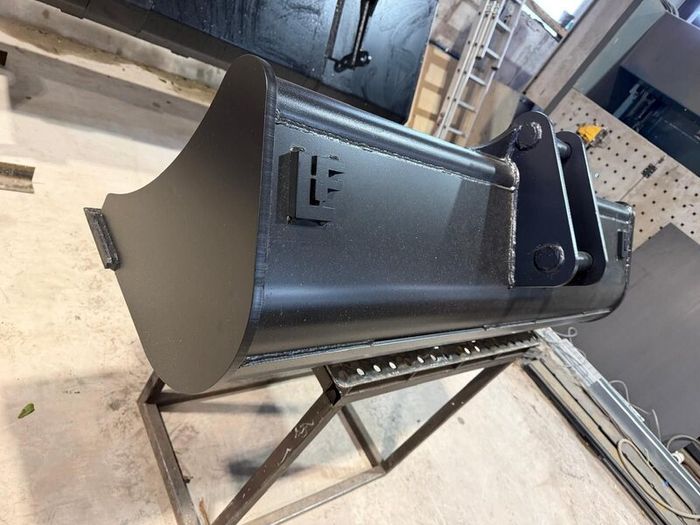 LF Sheugh / Grading / Ditching Bucket.  6ton 5FT