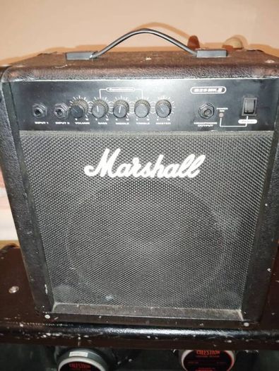 marshall 60w bass amplifier