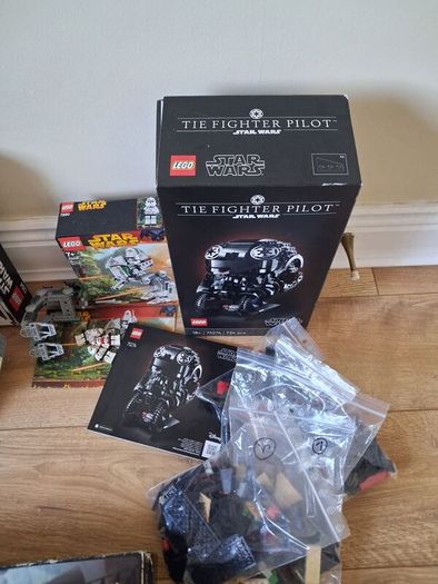 Lego star wars bundle ships and minifigure + helmet