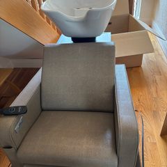 Back Wash Massage Unit with Foot Rest - new