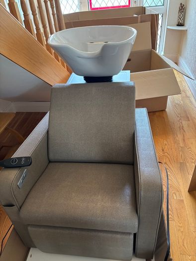 Back Wash Massage Unit with Foot Rest - new