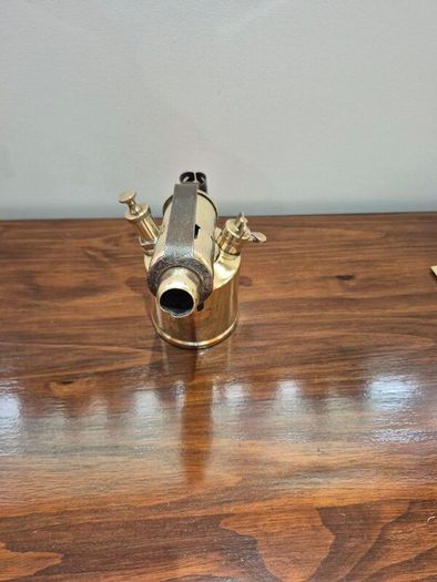 Blow lamp