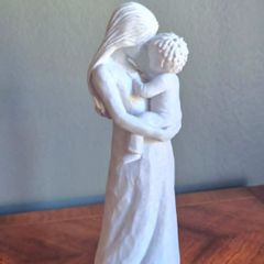 Mum & Son statue