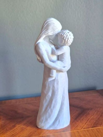 Mum & Son statue