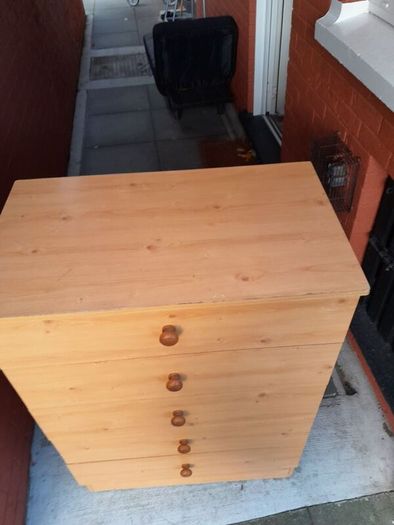 Double beds, 5 Door Drawers and Stario with 2 speaker