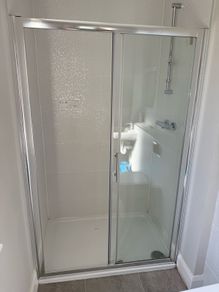 Shower door 1850x1200 mm , rad 500x1200 mm , sink&tap