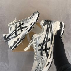 ASICS Gel Kayano 14