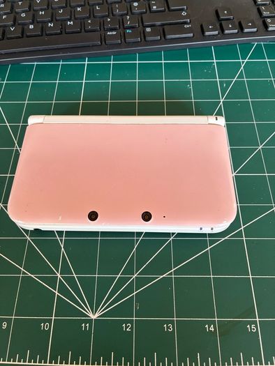 Nintendo 3DS XL (Read Description)