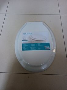 Toiliet Seat.  B.N.W.T  In Original  Packaging.