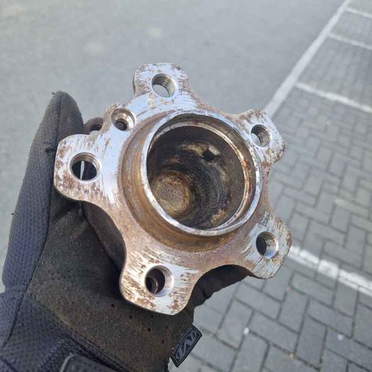 G30 530E Spindle, Wheel Bearing & Wheel Speed Sensor