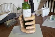 Wine bottle stand