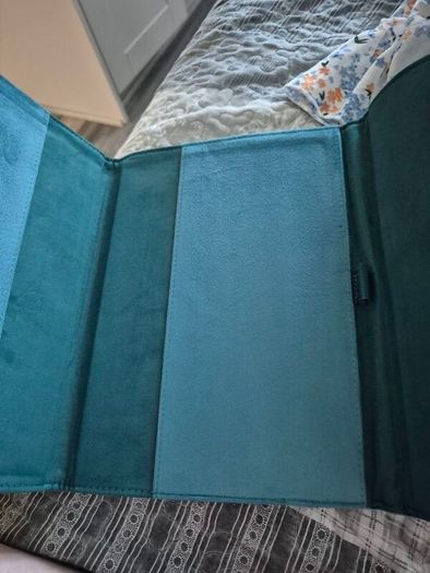 Stationary bundle