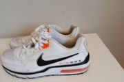 Nike shoes air max