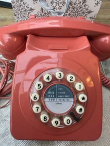retro phone