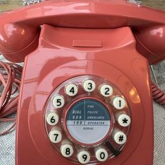 retro phone