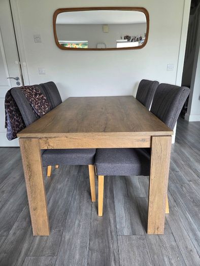 Jysk Vedde Table and 4 chairs
