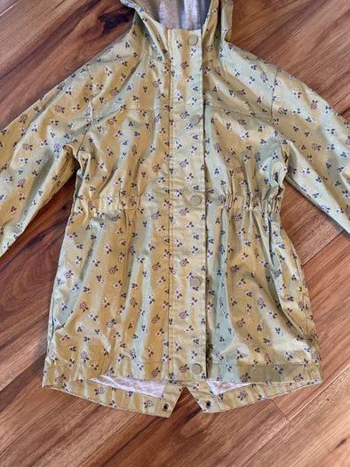 Next wax rain jacket age 5-6 like new! Excellent condition!