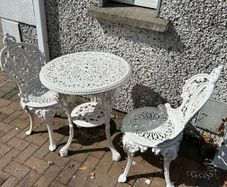 Bistro Table & 4 Chairs