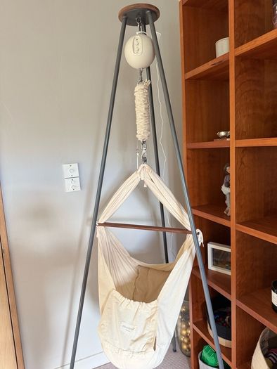 Moonboon baby hammock with tripod and motor