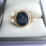 Vintage 9ct Yellow Gold Hallmarked Gents Oval Shape Black Onyx Ring size V - 2,8g Image 3