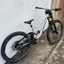 Saracen Myst Team DH Bike Image 5