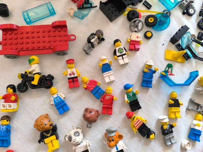 Vintage 80s Lego Bundle
