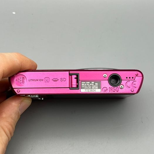 Sony Cyber-shot DSC-W530 14.1MP Digital Camera Pink