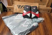 Brand new boxing bag bracket chain &amp; Gloves