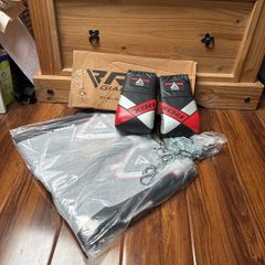 Brand new boxing bag bracket chain & Gloves