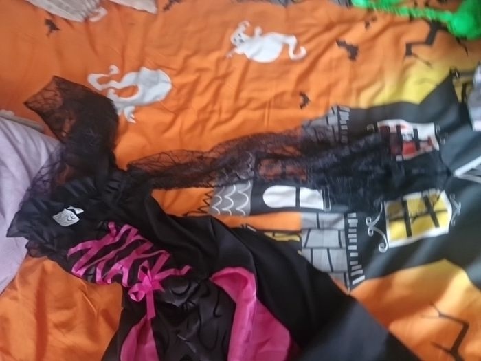 costumes