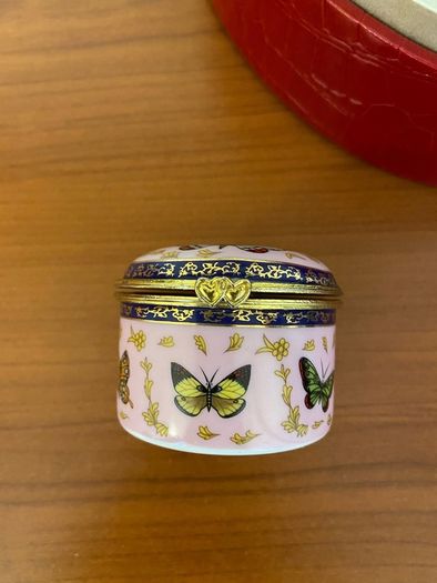 Jewellery box