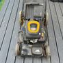 Petrol lawnmower Image 3