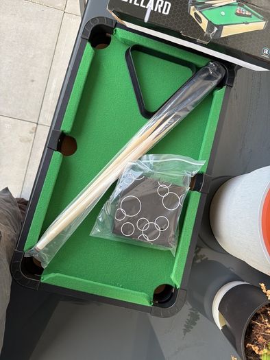 New Mini Pool / Billiard Table with Accessories