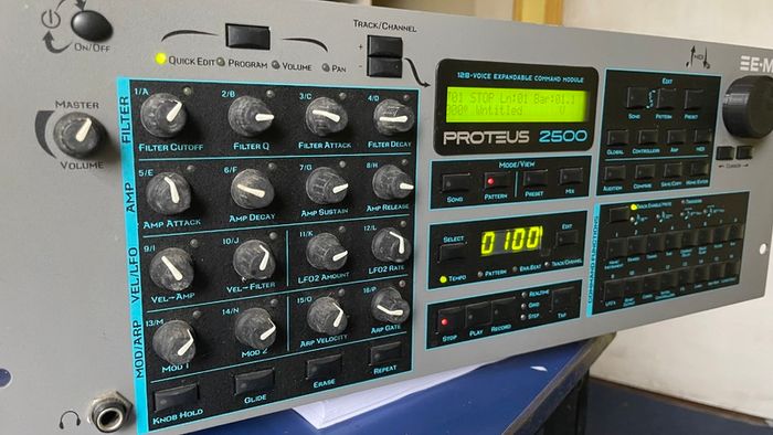 E-MU Proteus 2500 Command Module