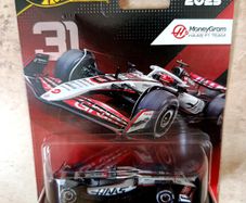 Hot Wheels Premium 2025 Formula 1 MoneyGram Haas F1 Team HRV11 1:64 NEW