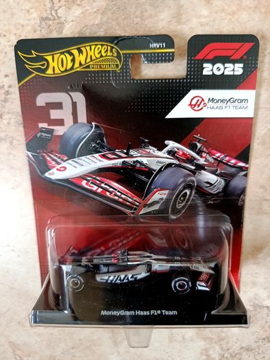 Hot Wheels Premium 2025 Formula 1 MoneyGram Haas F1 Team HRV11 1:64 NEW